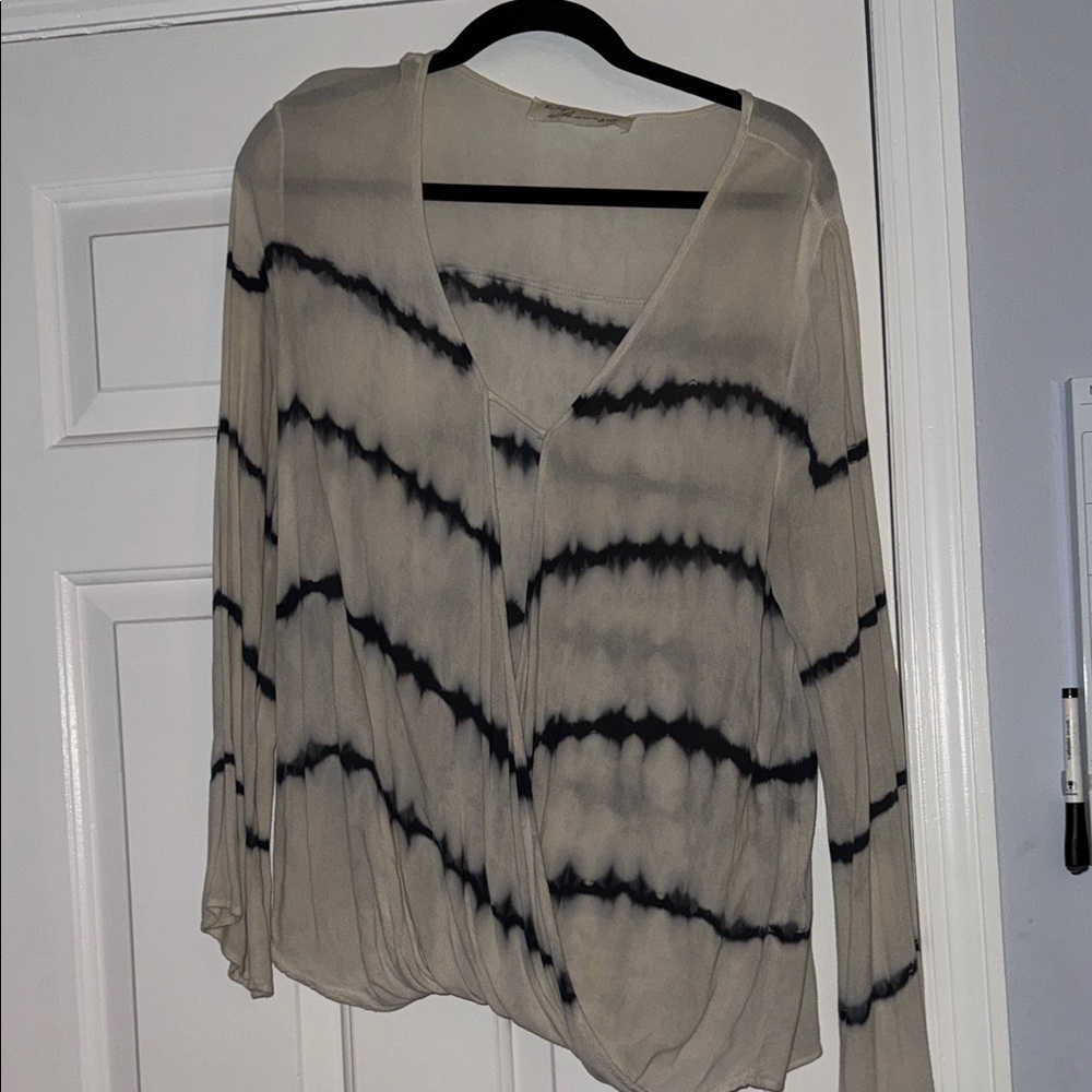 Vintage Havana Navy Blue and Cream V-Neck Blouse